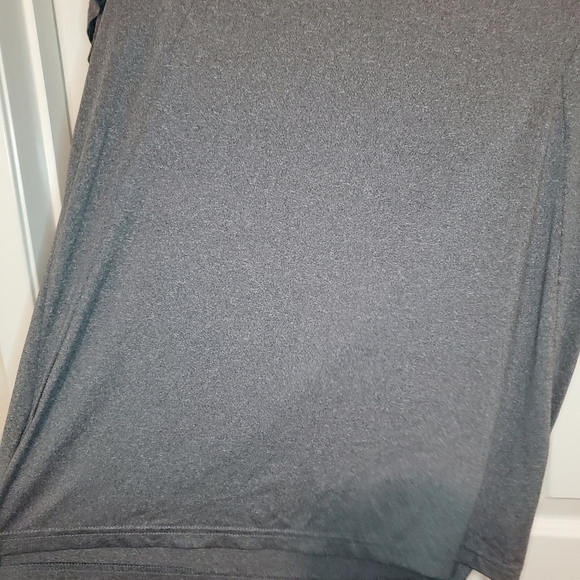 Spyder Active ProWeb T Shirt Mens Size Medium Gray Black Short Sleeve Athletic - Picture 4 of 8
